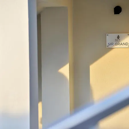 Sir T Floka (Messenia)