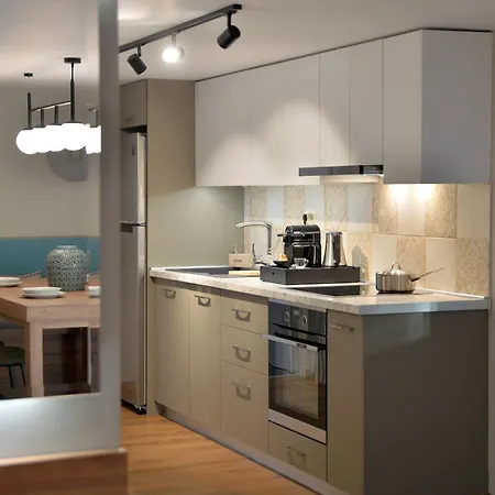 Sir T * Floka (Messenia)