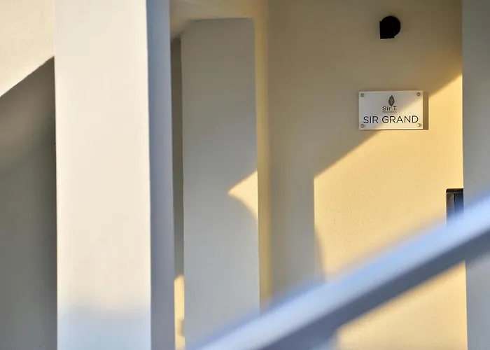 Sir T Floka (Messenia)