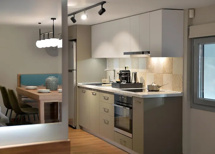 Sir T * Floka (Messenia)